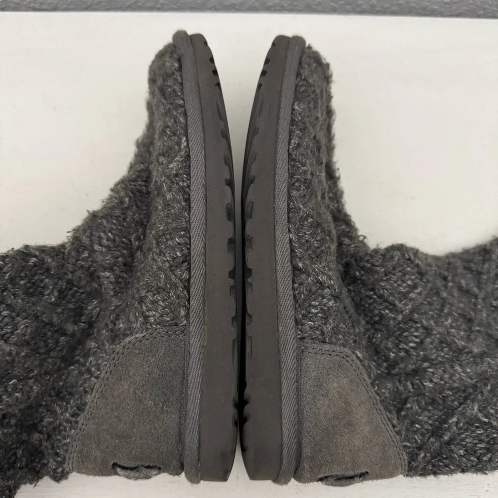 UGG Lattice Cardy Gray Knit Pull On 3 Button Sheepskin Lined Boots Size 5